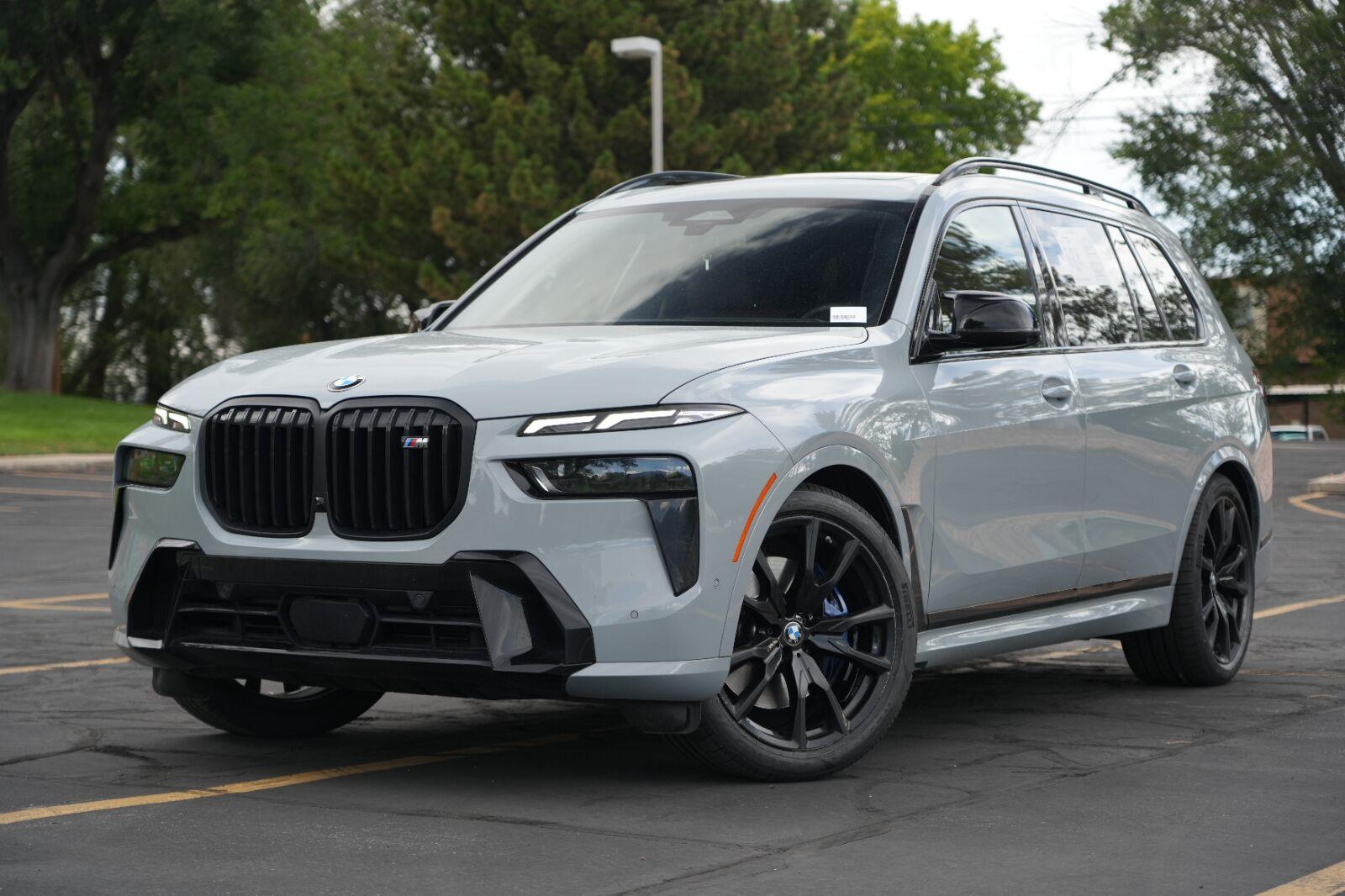 2024 BMW X7 M60i AWD