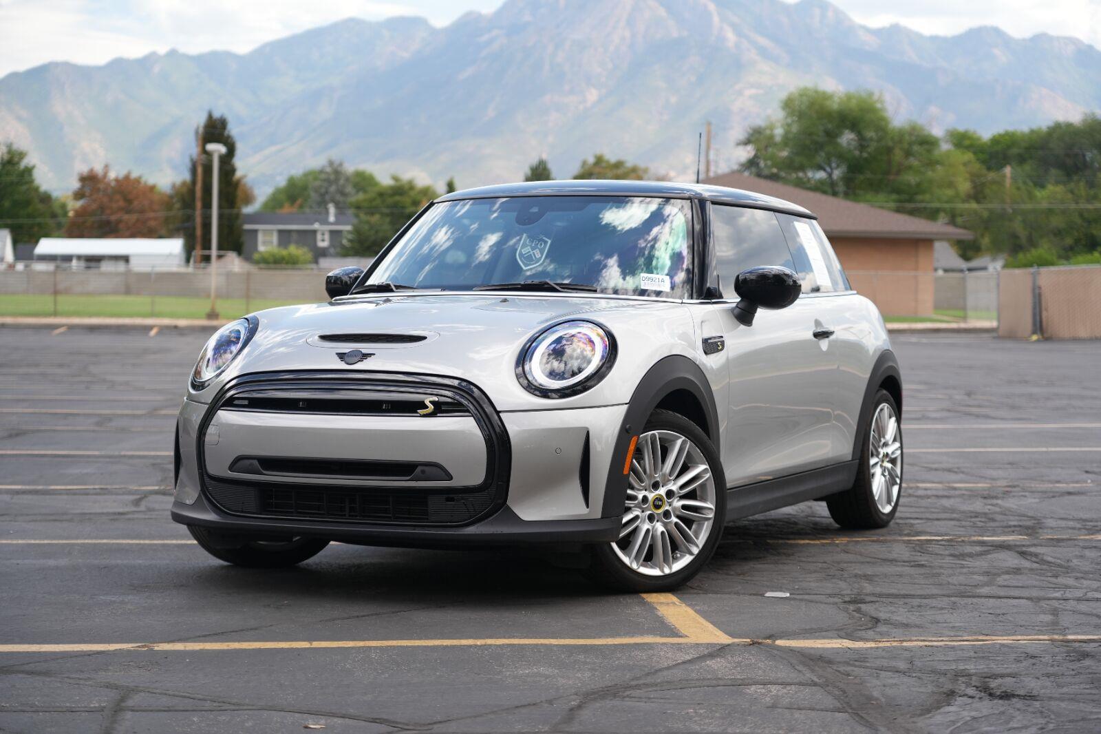 2024 MINI Cooper SE 2-Door Hatchback FWD