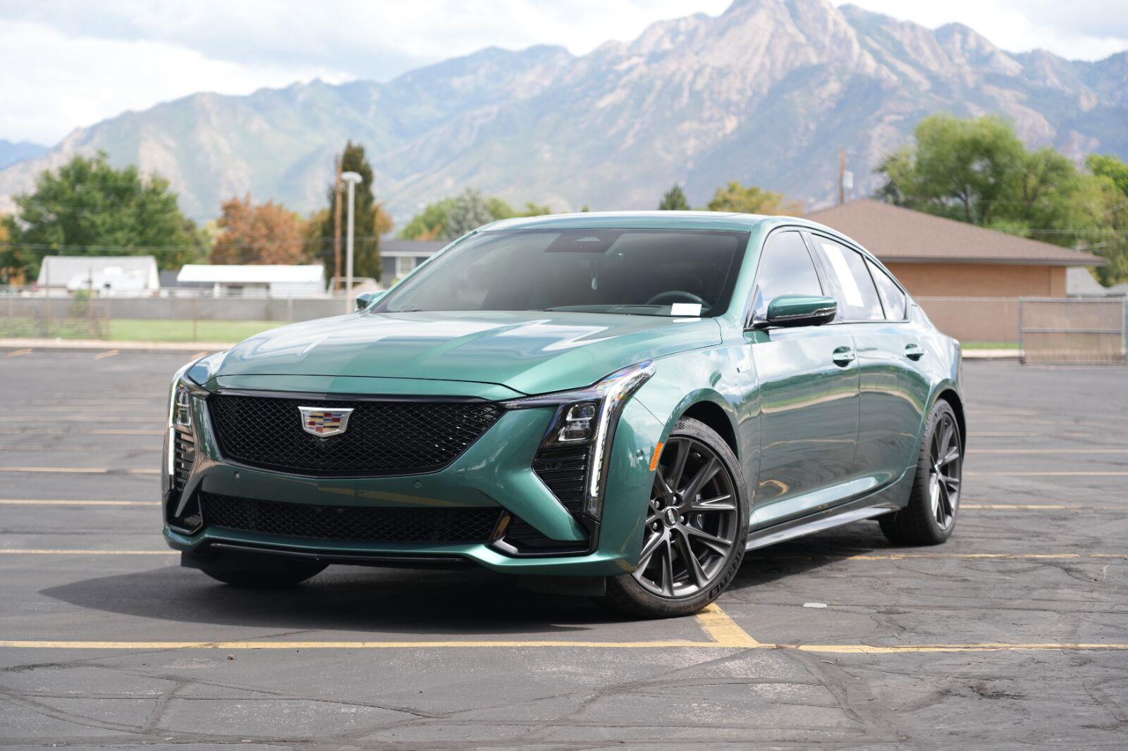 2026 Cadillac CT5 Typhoon Metallic Sedán Tracción trasera Automática