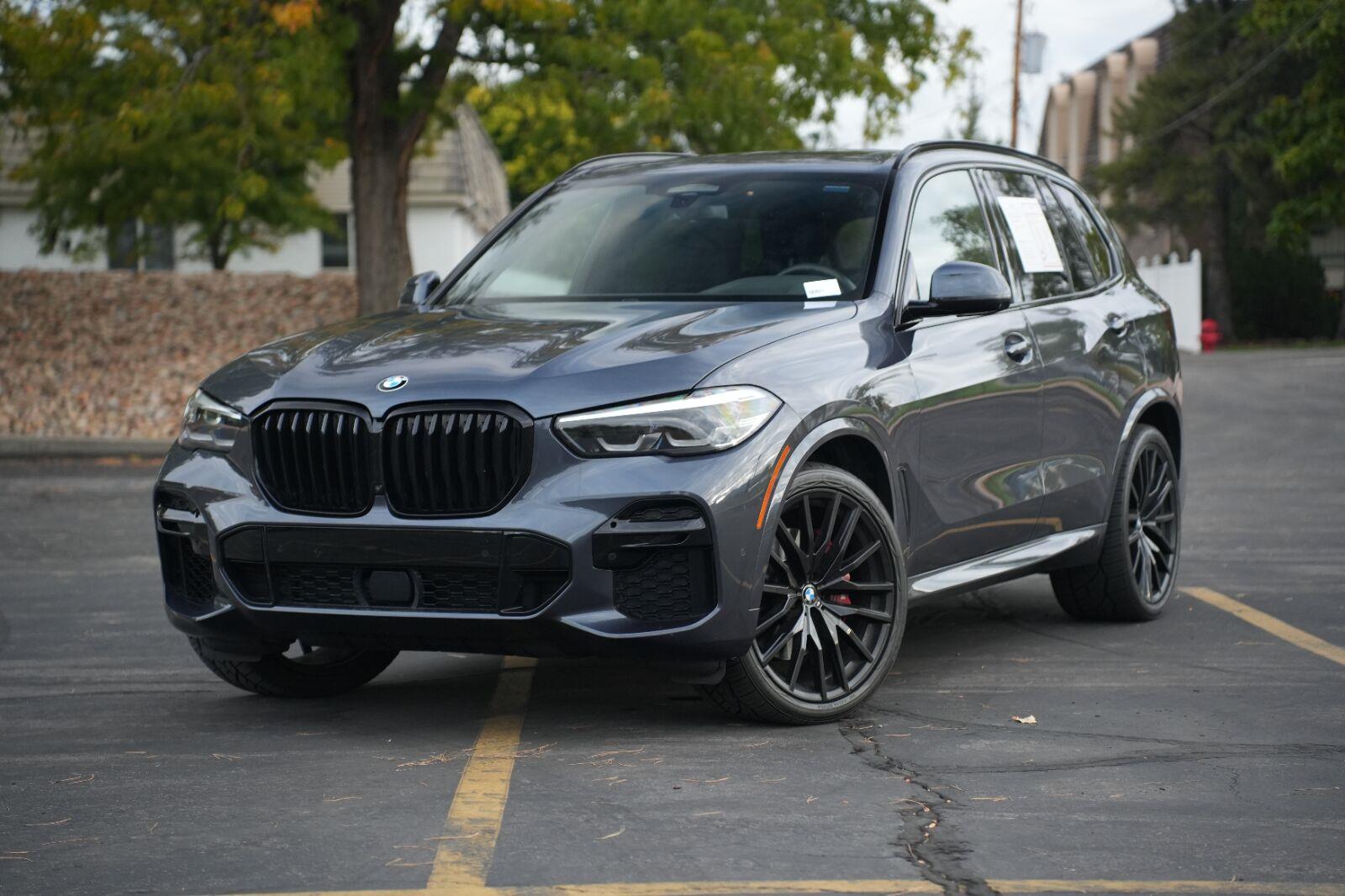 Gray (Arctic Grey Metallic) 2022 BMW X5 SUV / Crossover All-Wheel Drive Automatic