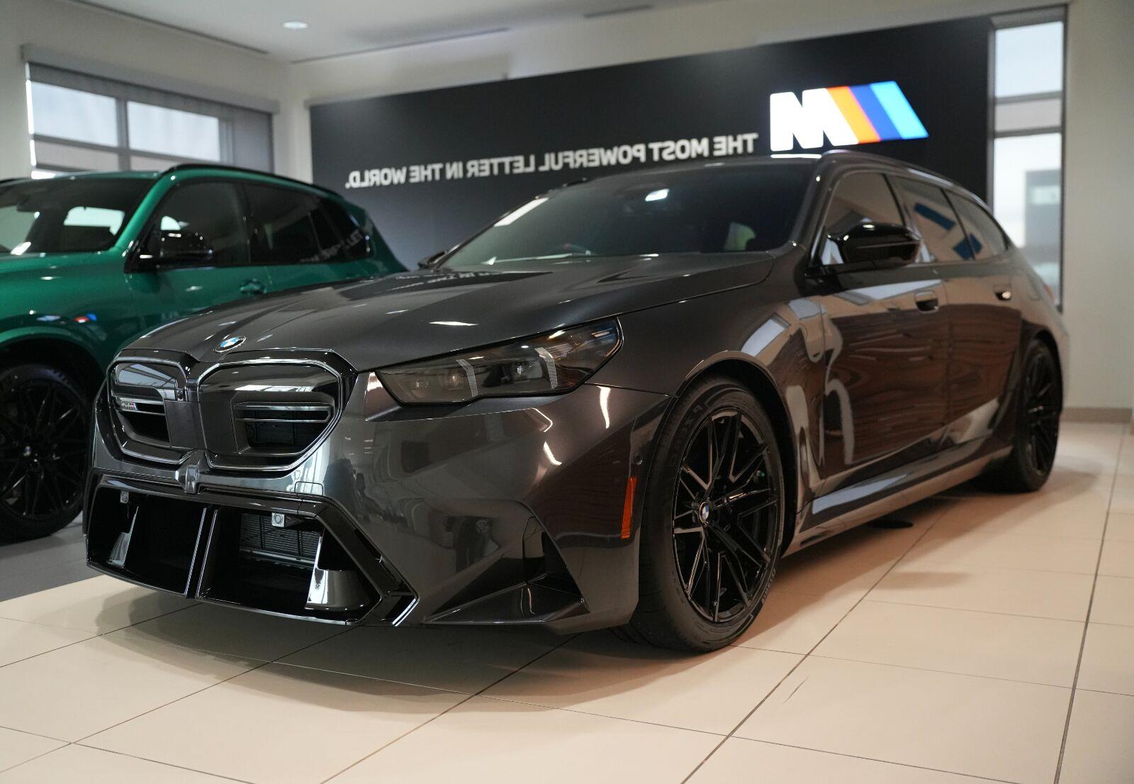 Gray (Dark Graphite Metallic) 2026 BMW M5 Wagon All-Wheel Drive Automatic
