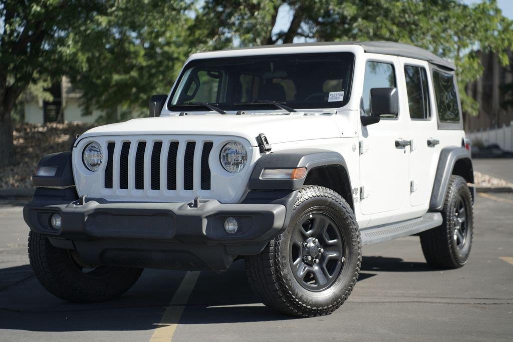 Bright White Clearcoat 2018 Jeep Wrangler SUV / Crossover Four-Wheel Drive 6-Speed Manual