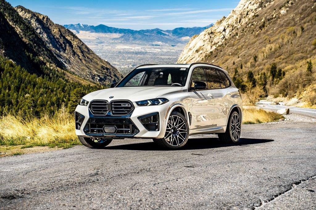 Mineral White Metallic 2026 BMW X5 M SUV / Crossover All-Wheel Drive Automatic