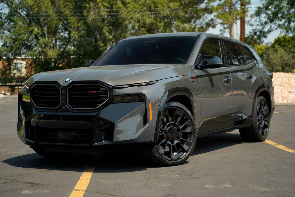 Gray (Dravit Grey Metallic) 2026 BMW XM SUV / Crossover All-Wheel Drive Automatic