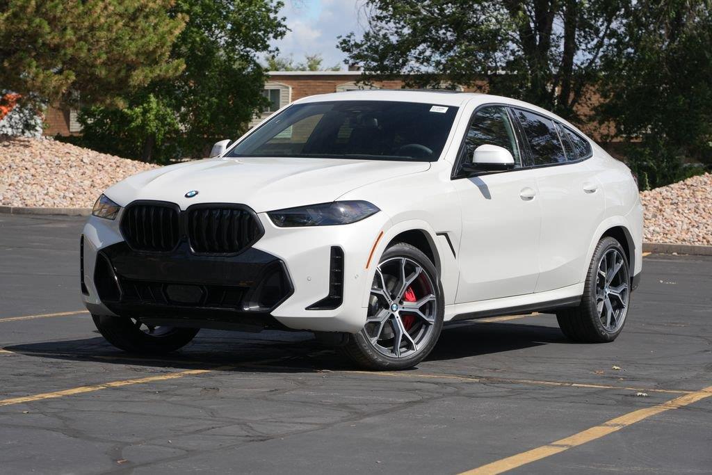 Mineral White Metallic 2027 BMW X6 SUV / Crossover All-Wheel Drive Automatic