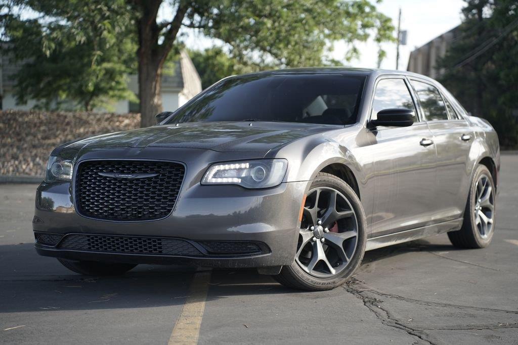  2020 Chrysler 300 Touring RWD   