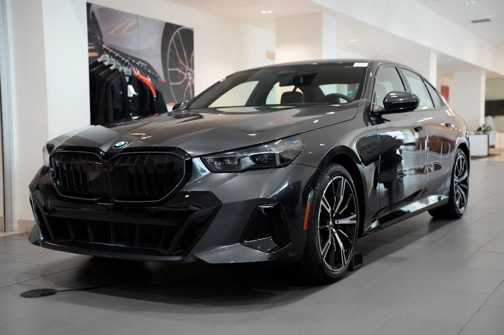 Gray (Dark Graphite Metallic) 2027 BMW 5 Series Sedan All-Wheel Drive Automatic