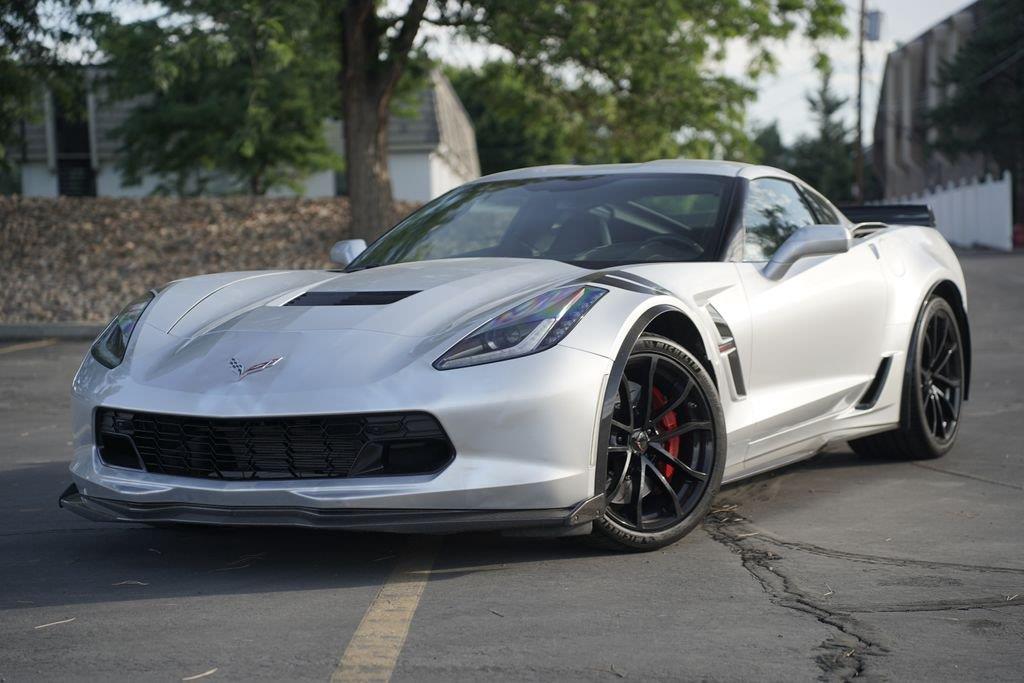 Blade Silver Metallic 2019 Chevrolet Corvette Coupe Rear-Wheel Drive 8-Speed Automatic