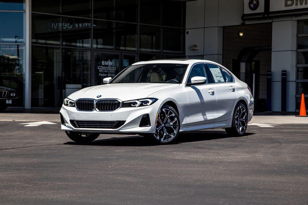Mineral White Metallic 2026 BMW 3 Series Sedan All-Wheel Drive Automatic