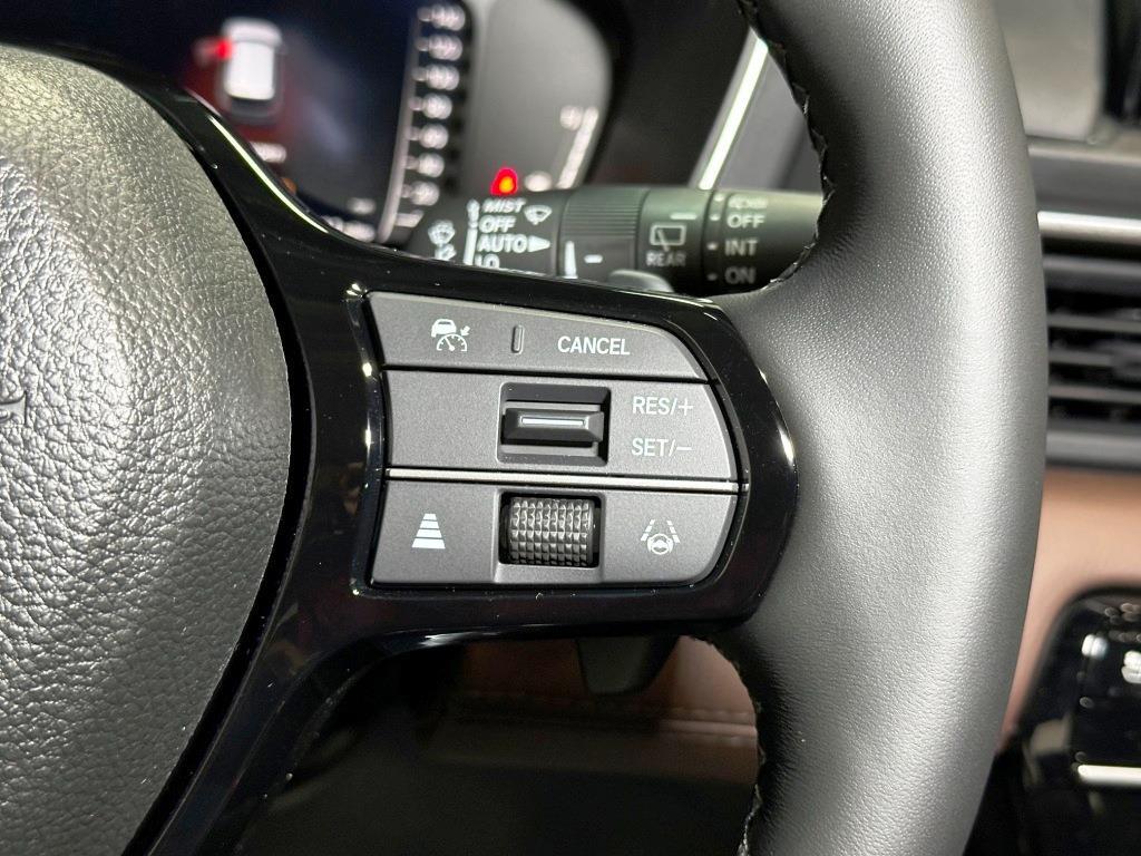 2025 Honda Pilot Elite - Modern Steel exterior view 17