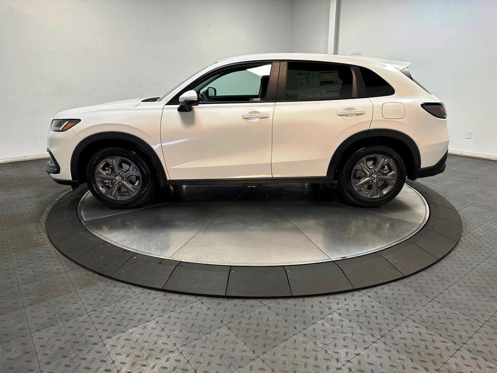 2026 Honda HR-V LX - Platinum White Pearl exterior view 5