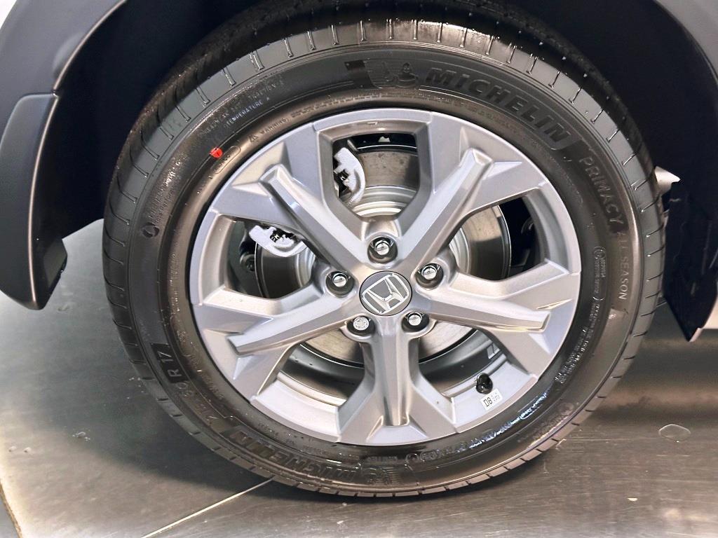 2026 Honda HR-V LX - Platinum White Pearl exterior view 11