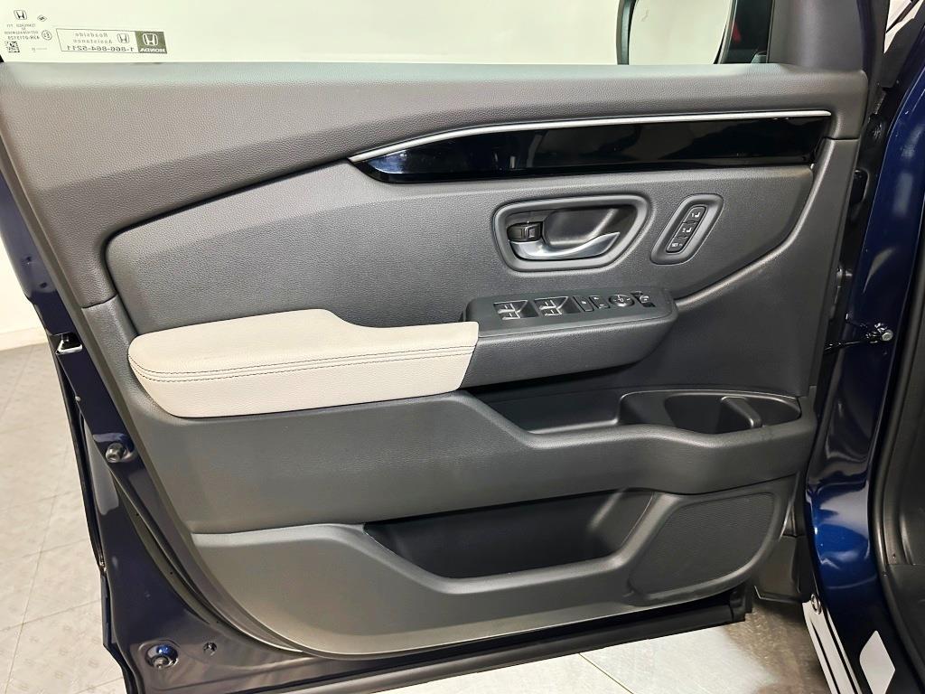 2026 Honda Passport RTL - Obsidian Blue exterior view 11