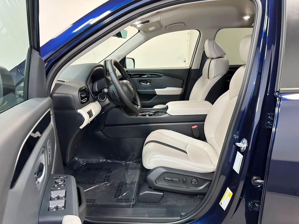 2026 Honda Passport RTL - Obsidian Blue exterior view 13