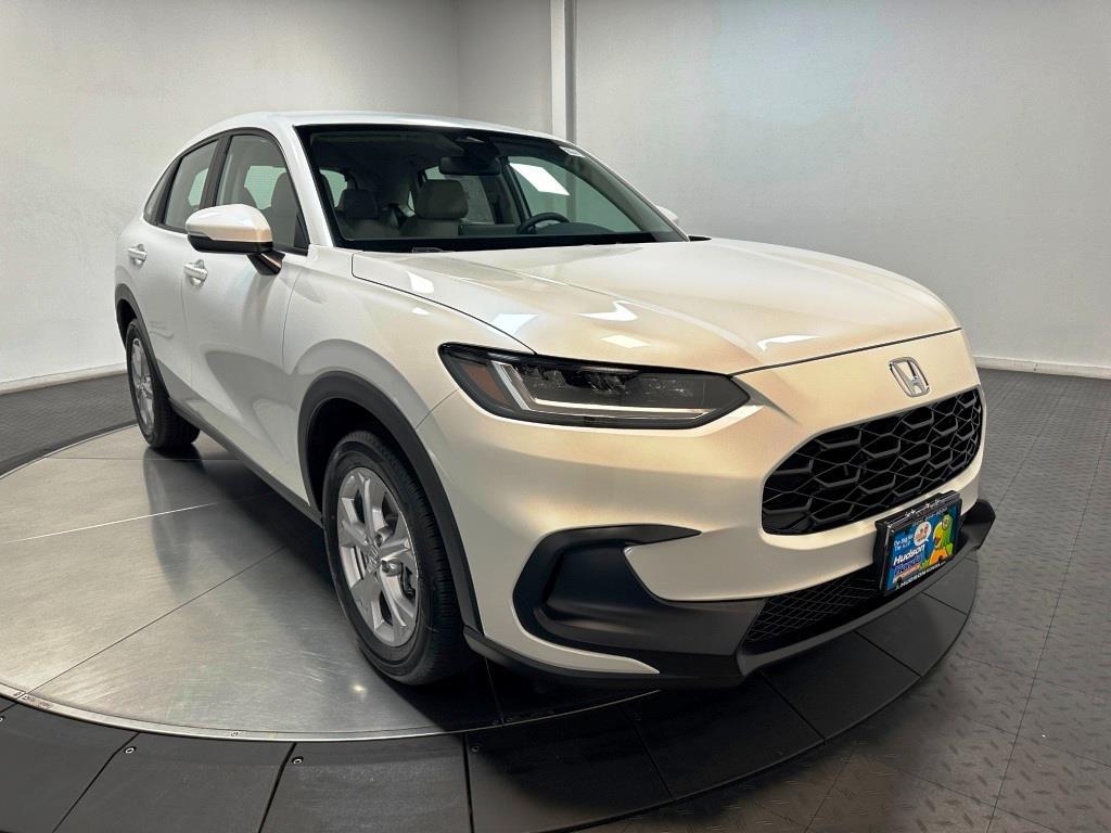 2026 Honda HR-V LX - WHITE exterior view 2