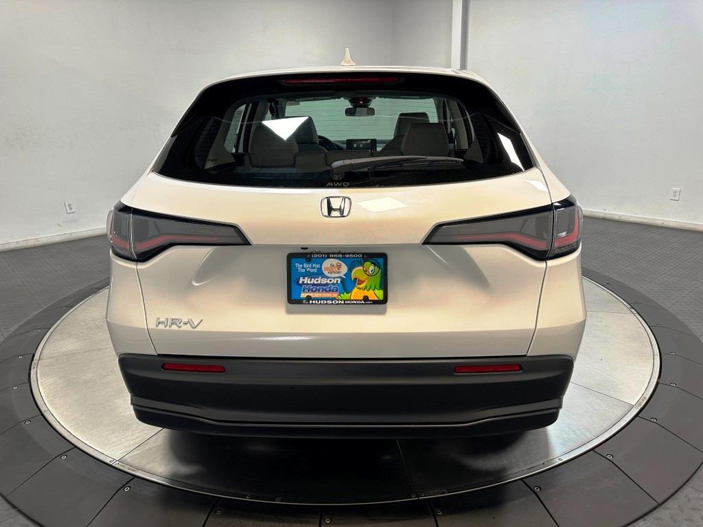 2026 Honda HR-V LX - WHITE exterior view 7