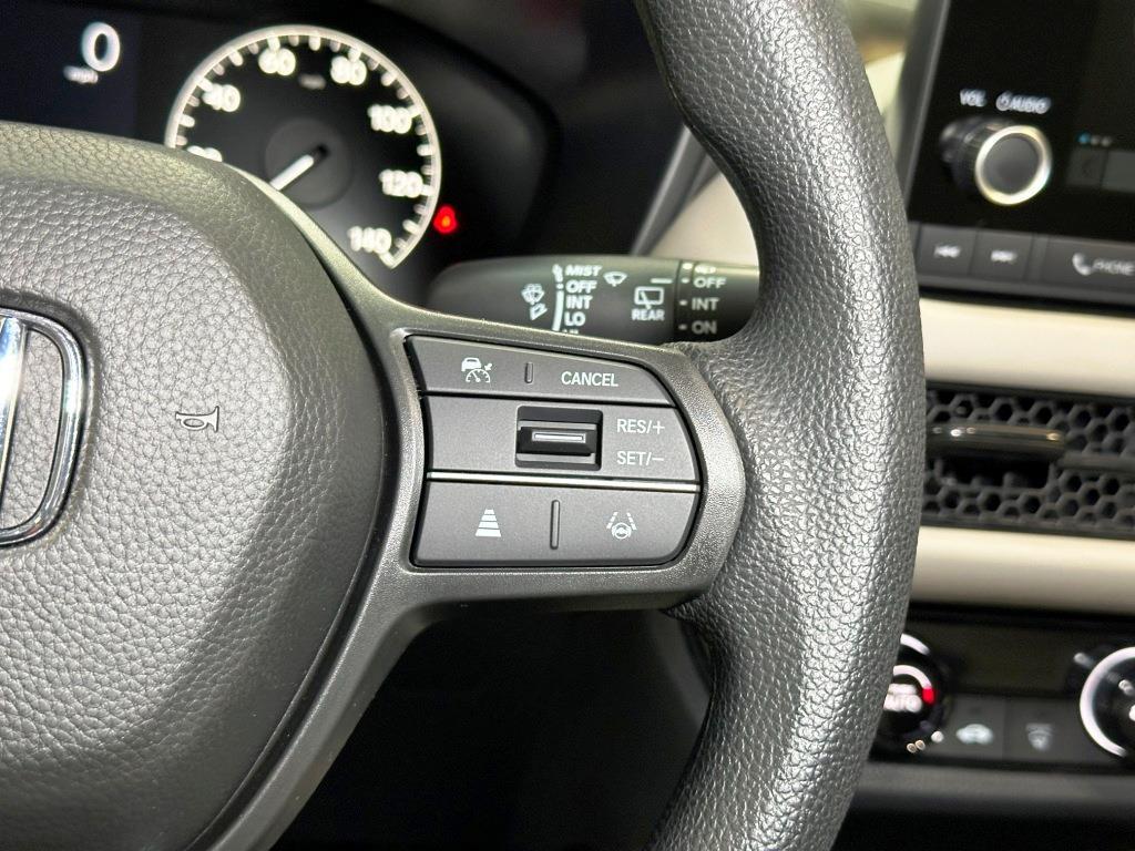 2026 Honda HR-V LX - WHITE exterior view 16