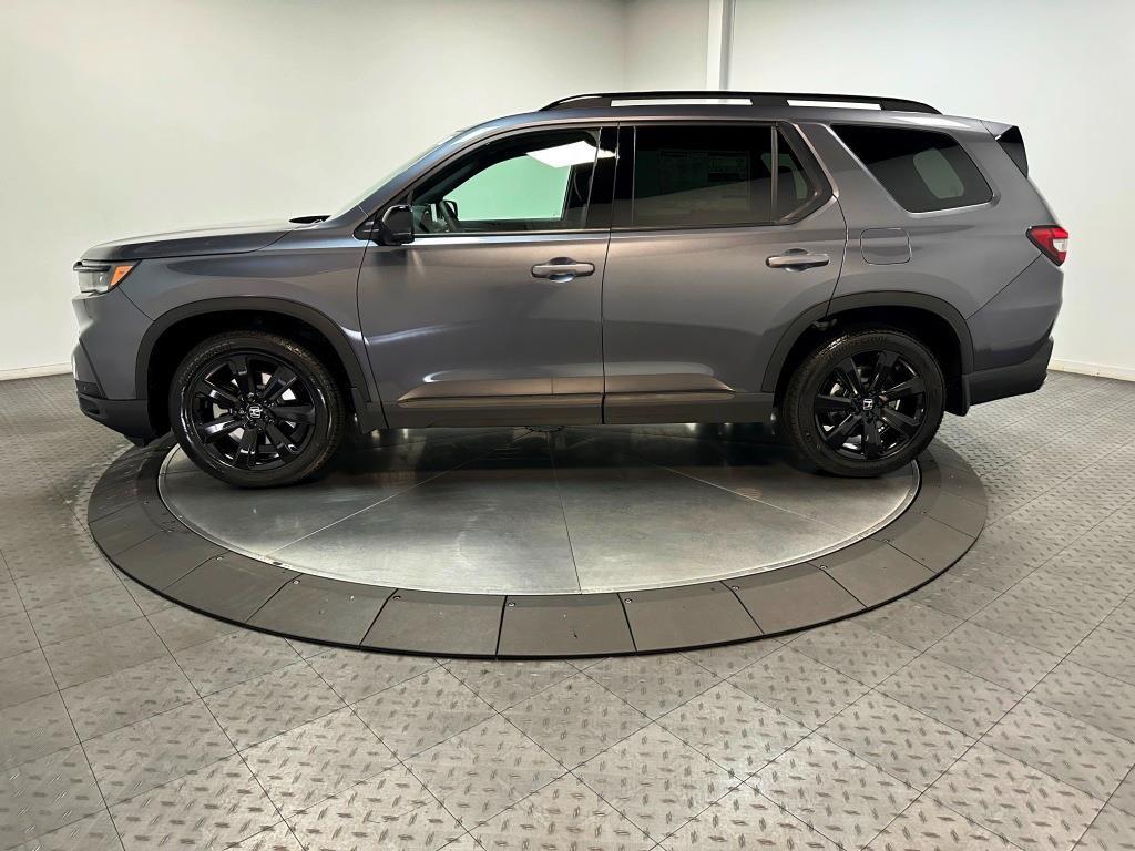 2025 Honda Pilot Black Edition - Modern Steel Metallic exterior view 5
