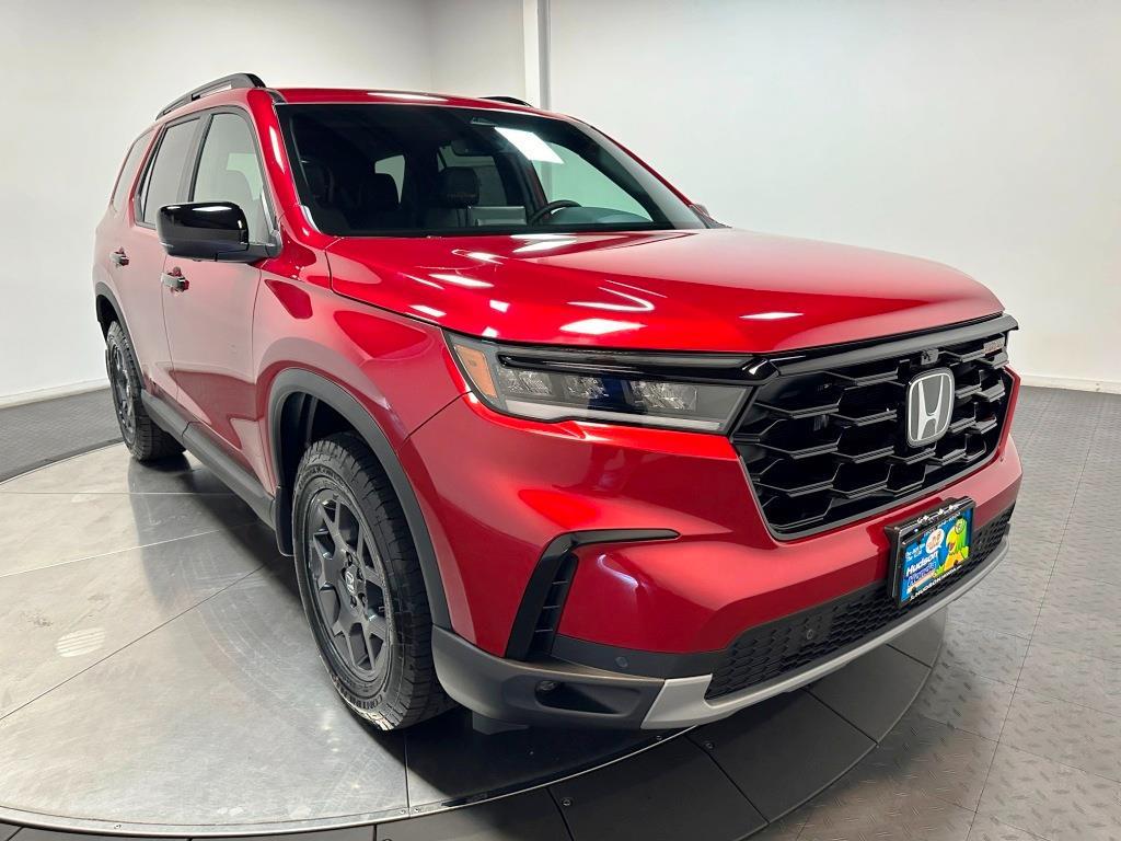 2025 Honda Pilot TrailSport - Radiant Red Metallic II exterior view 2
