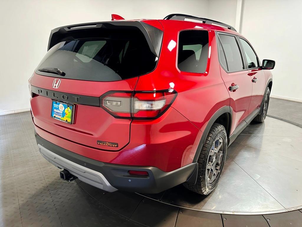 2025 Honda Pilot TrailSport - Radiant Red Metallic II exterior view 8