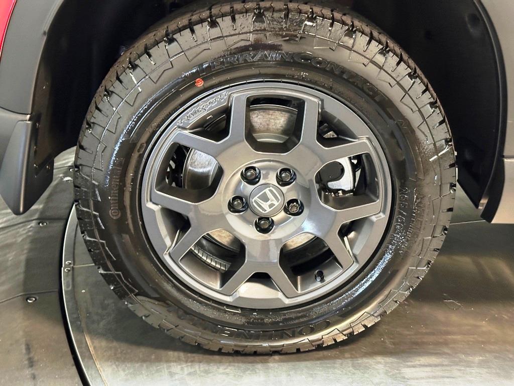 2025 Honda Pilot TrailSport - Radiant Red Metallic II exterior view 10