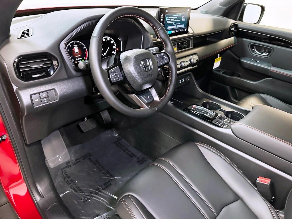 2025 Honda Pilot TrailSport - Radiant Red Metallic II exterior view 15