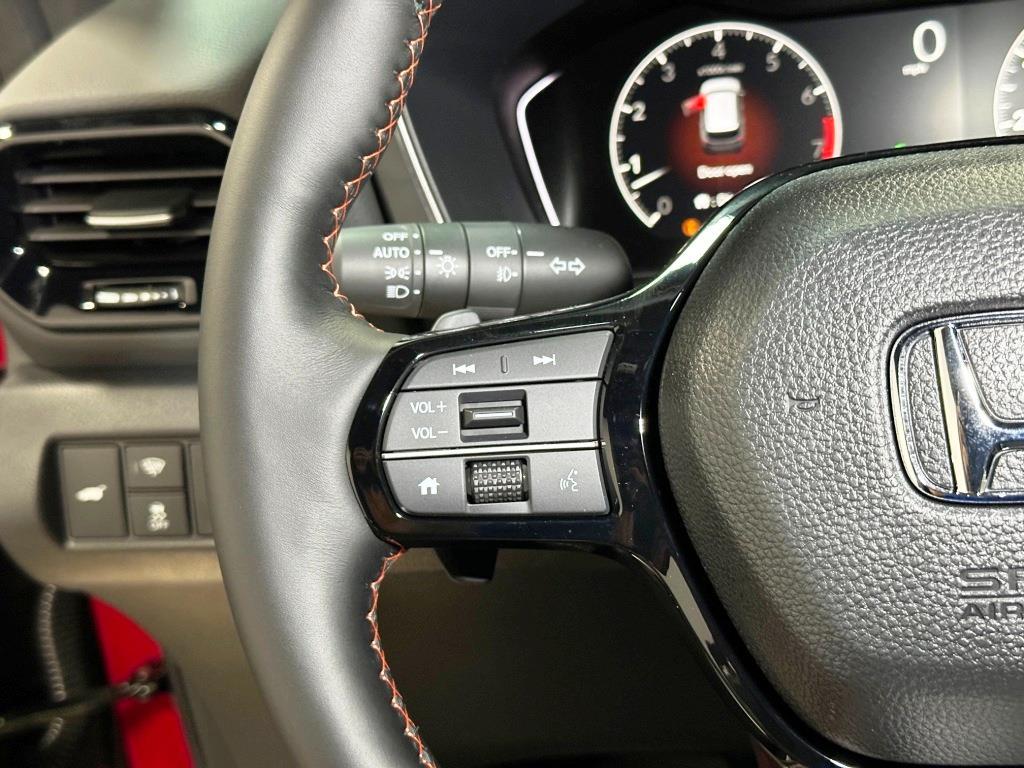 2025 Honda Pilot TrailSport - Radiant Red Metallic II exterior view 16