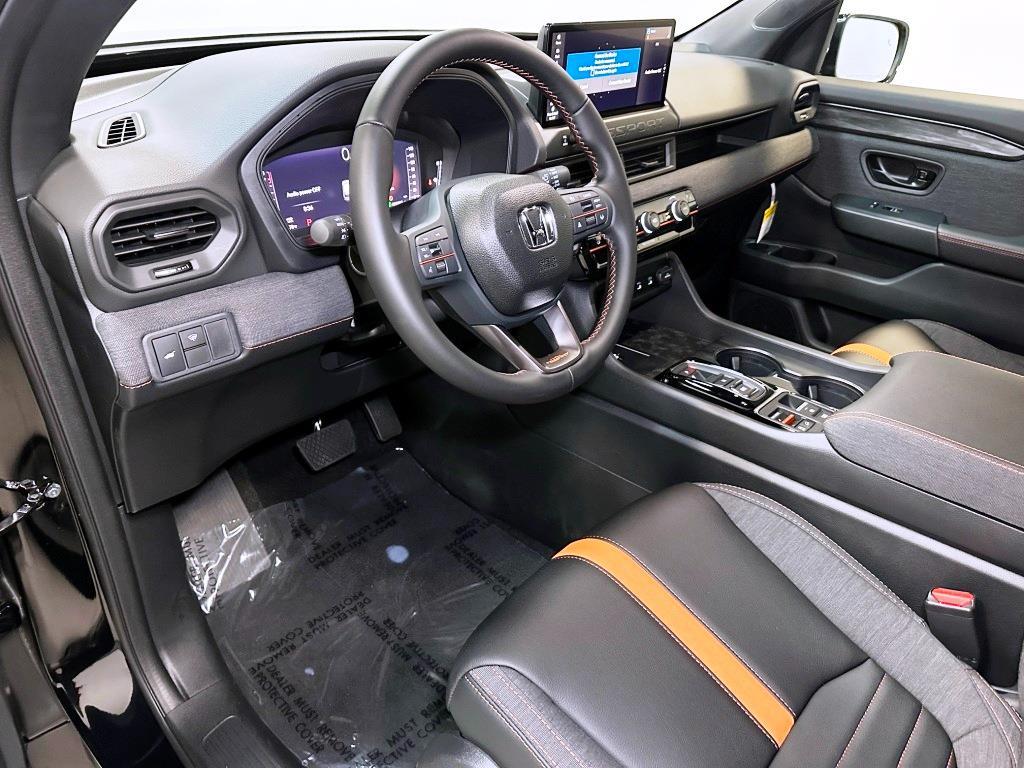 2026 Honda Passport TrailSport - Crystal Black Pearl exterior view 15