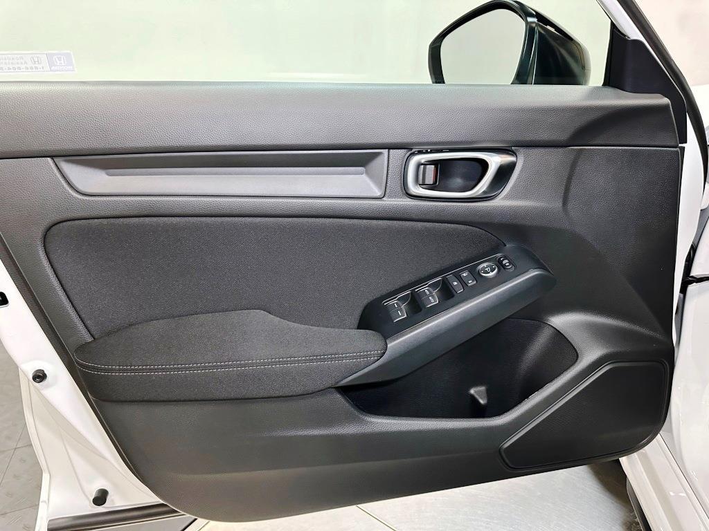 2026 Honda Civic Hatchback Sport - Platinum White Pearl exterior view 11