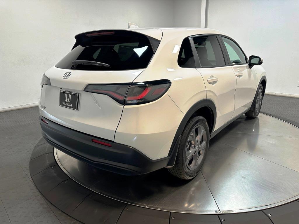 2026 Honda HR-V LX - WHITE exterior view 8