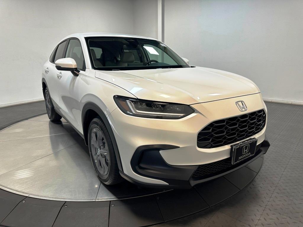 2026 Honda HR-V LX - WHITE exterior view 2