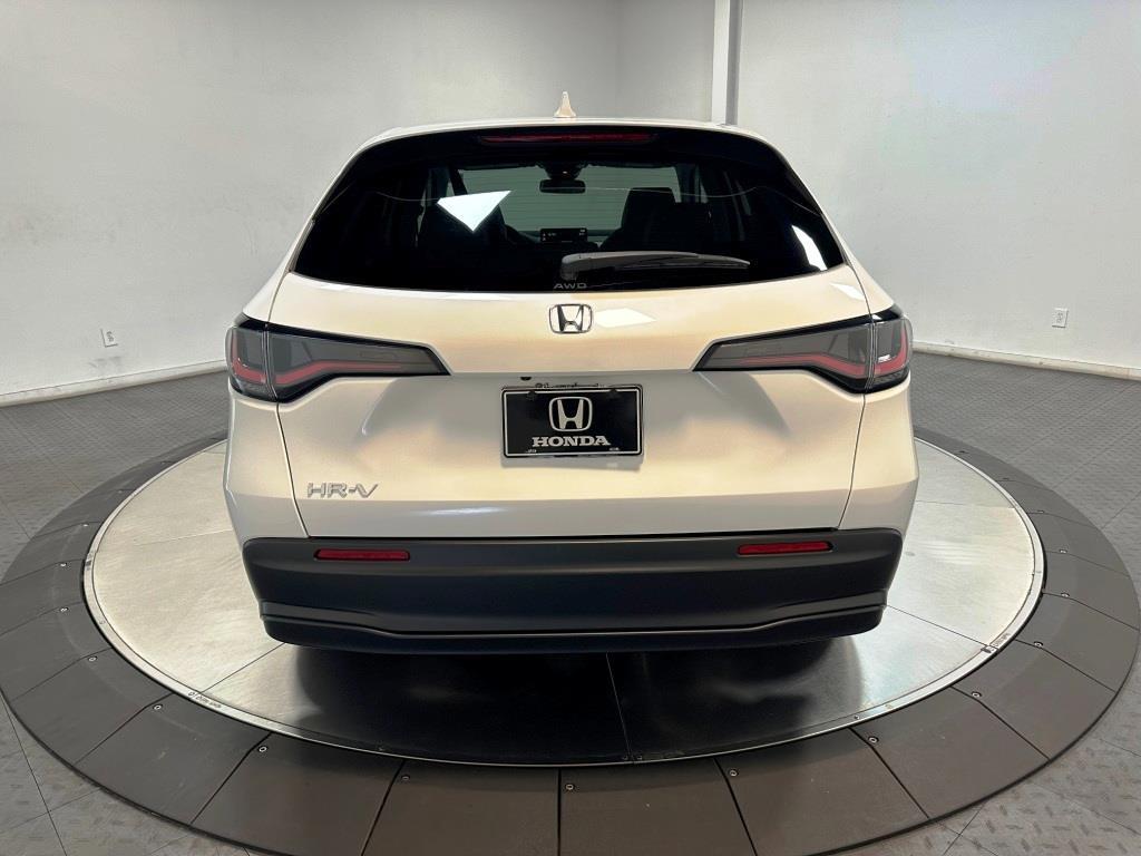 2026 Honda HR-V LX - WHITE exterior view 7