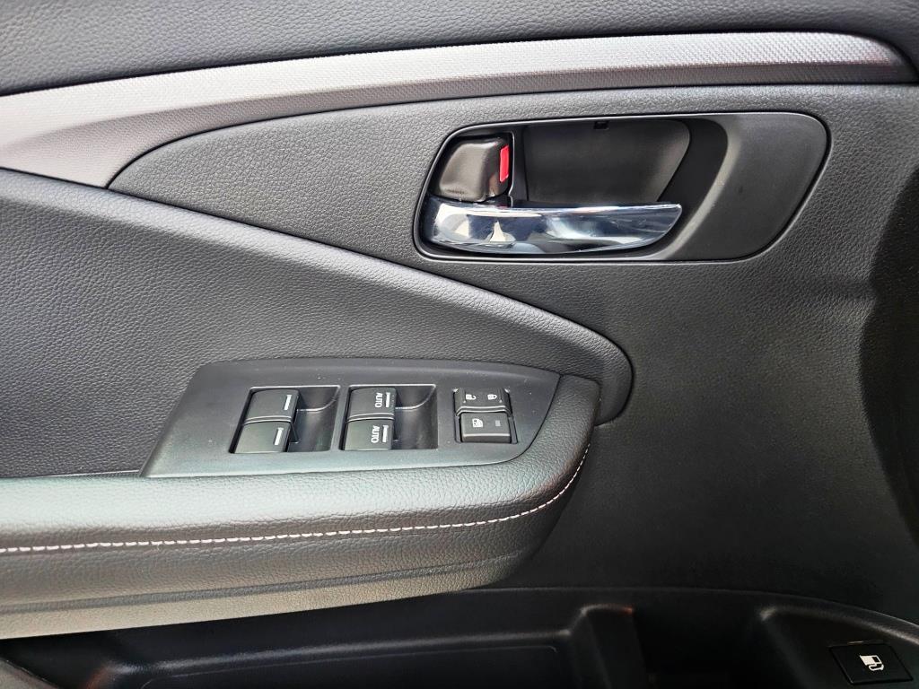 2026 Honda Ridgeline Sport - Solar Silver Metallic exterior view 12