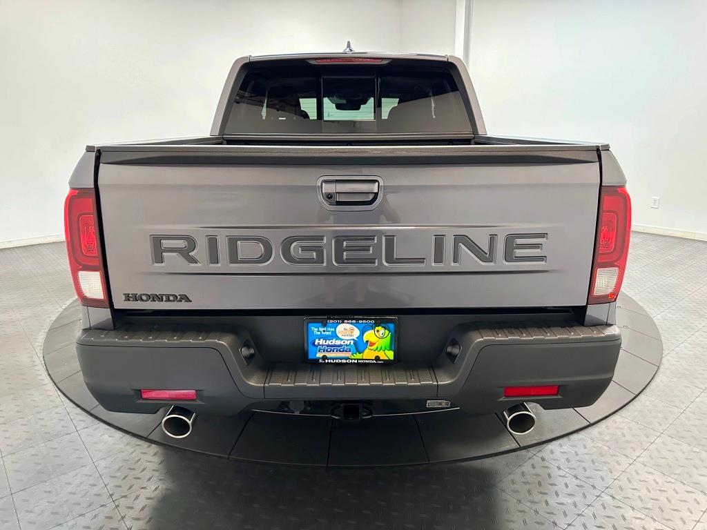 2026 Honda Ridgeline RTL - GRAY exterior view 7