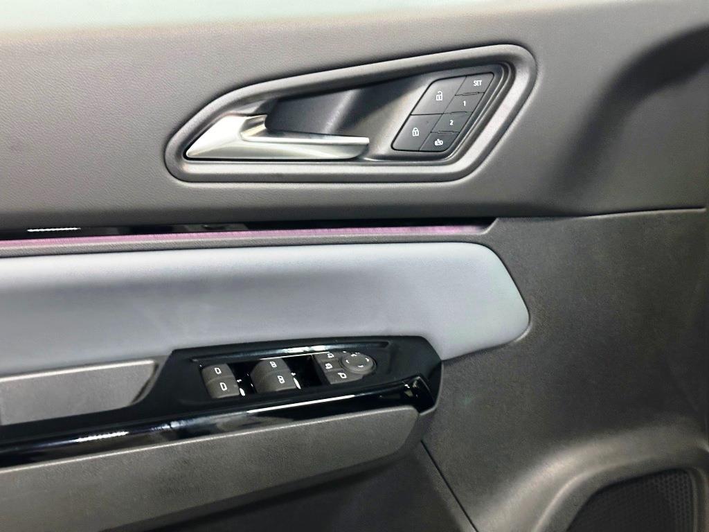 2026 Honda Prologue Elite - Frostline White Pearl exterior view 12