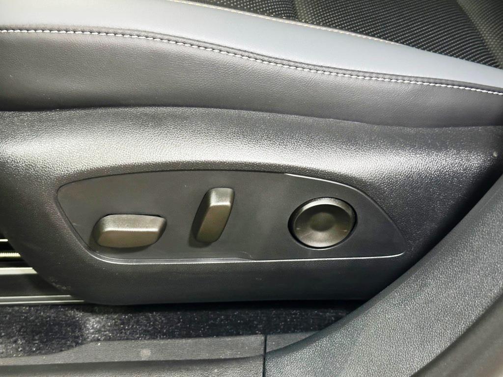 2026 Honda Prologue Elite - Frostline White Pearl exterior view 14