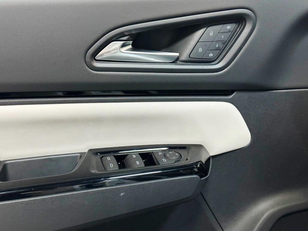 2026 Honda Prologue Touring - WHITE exterior view 12