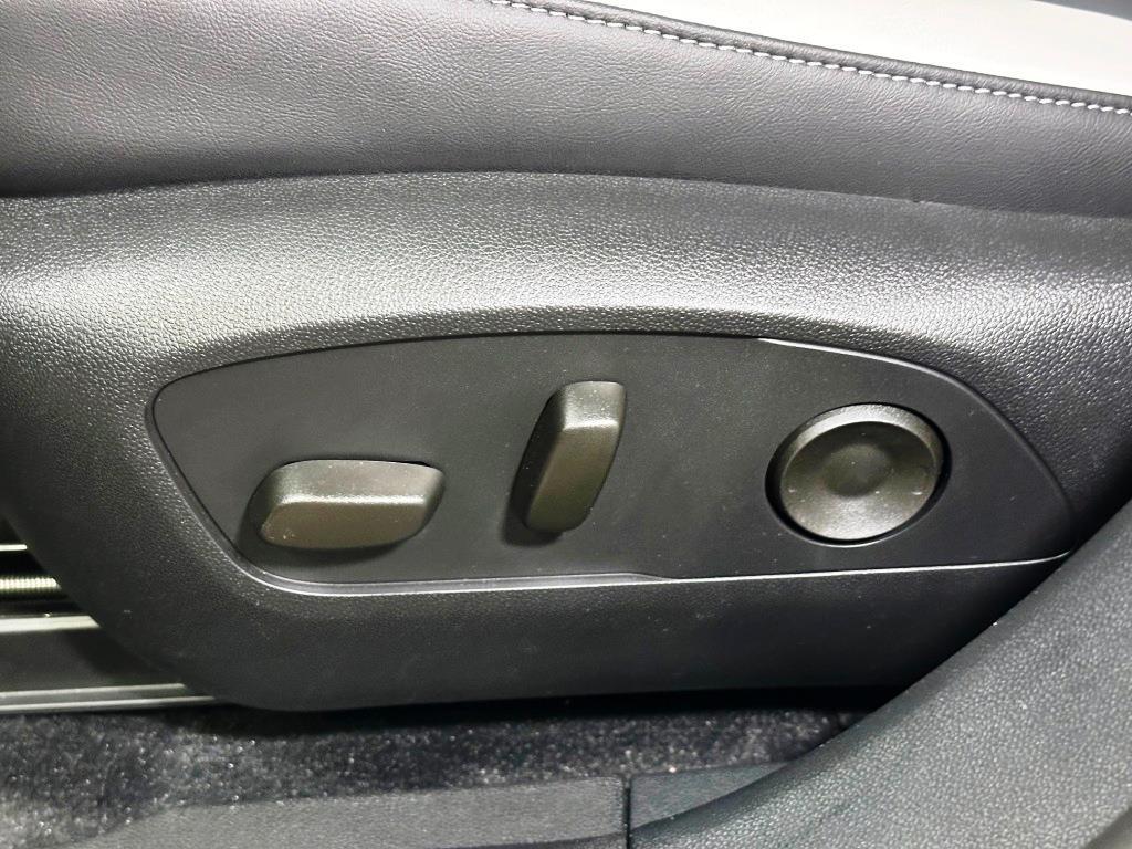 2026 Honda Prologue Touring - WHITE exterior view 14