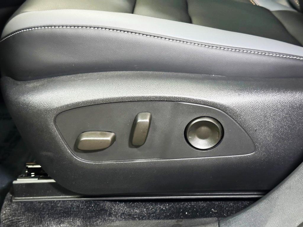 2026 Honda Prologue Touring - Frostline White Pearl exterior view 14