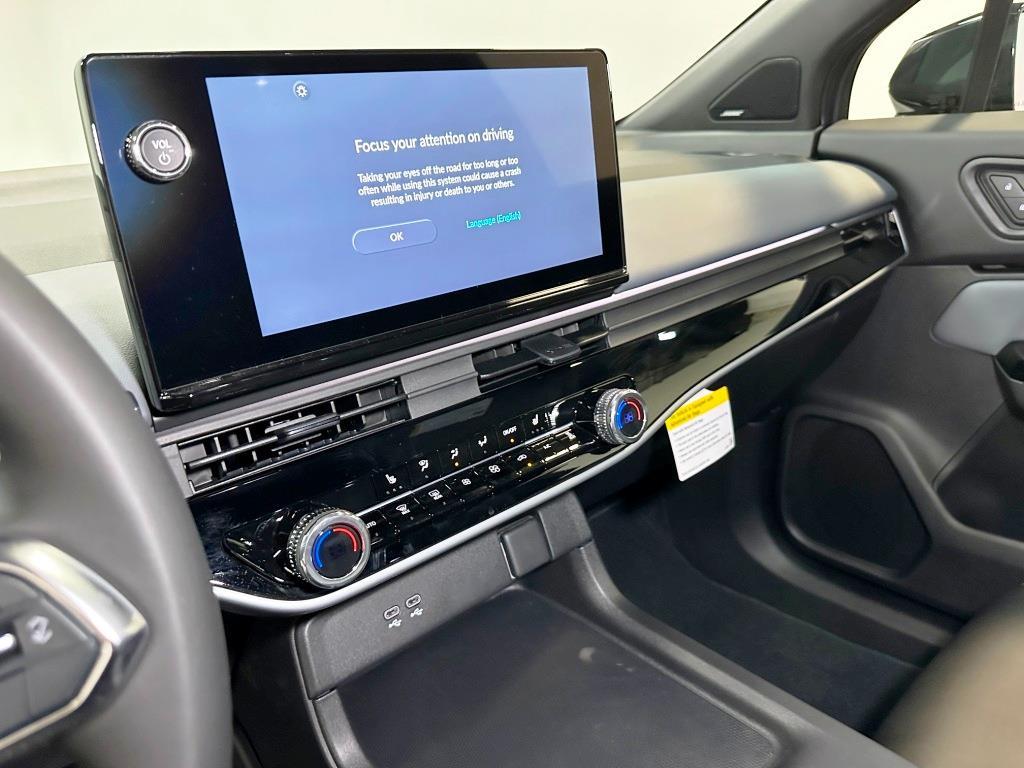 2026 Honda Prologue Touring - Frostline White Pearl exterior view 19