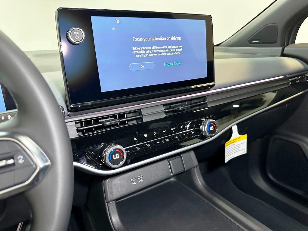 2026 Honda Prologue Touring - Mercury Silver Metallic exterior view 19