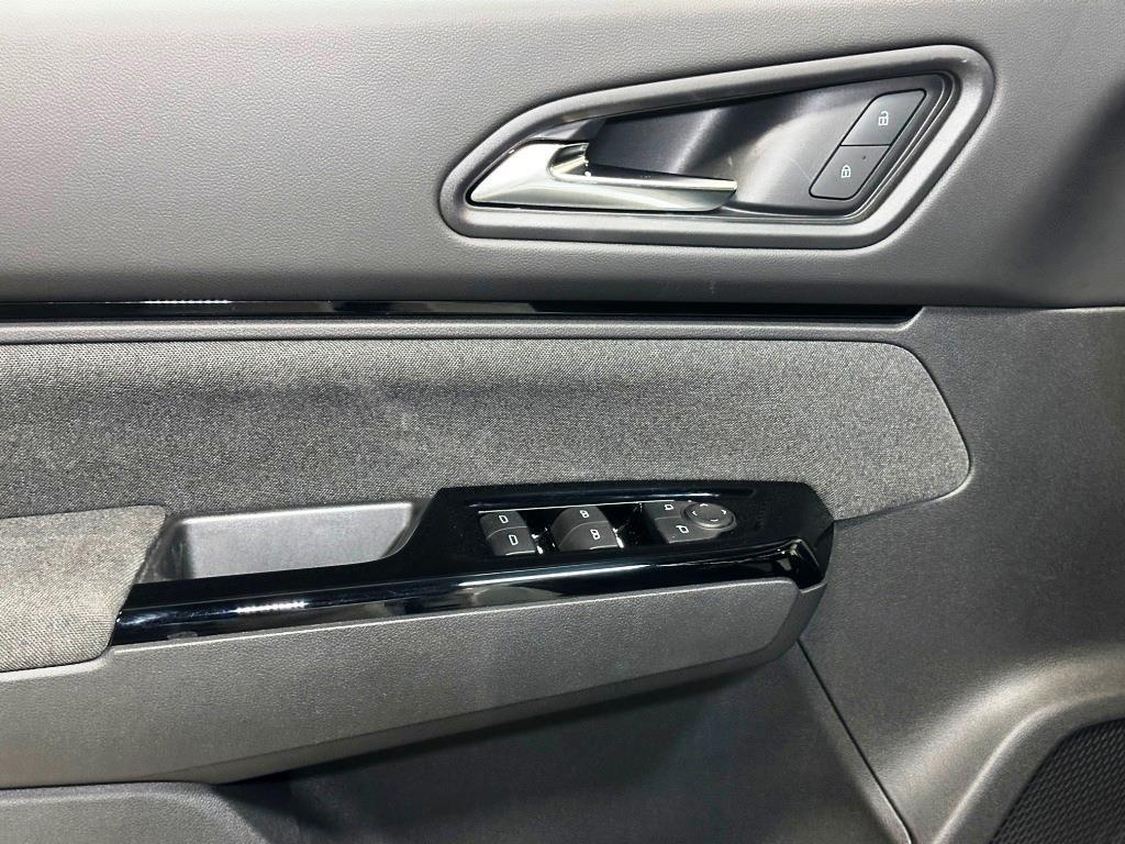 2026 Honda Prologue EX - Frostline White Pearl exterior view 12