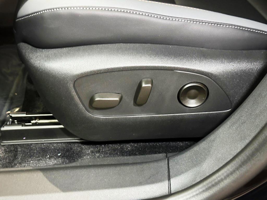 2026 Honda Prologue Touring - Raven Black exterior view 14