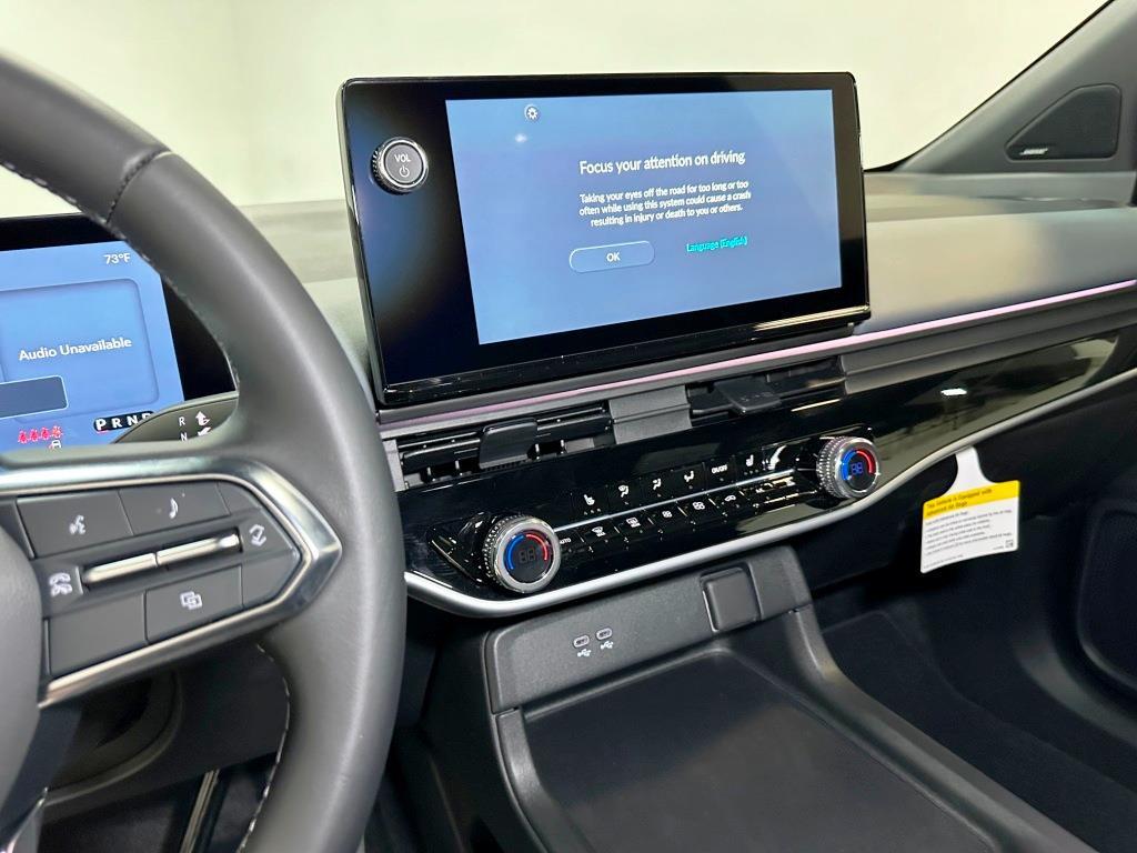 2026 Honda Prologue Touring - Raven Black exterior view 19