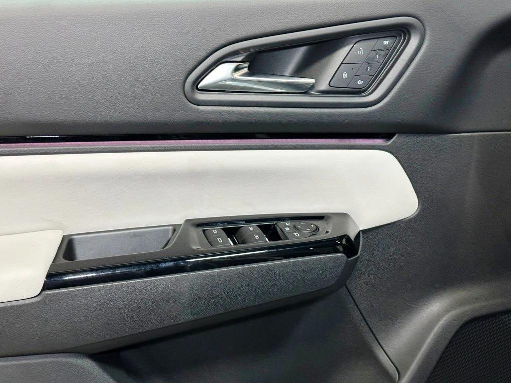 2026 Honda Prologue Elite - SILVER exterior view 12