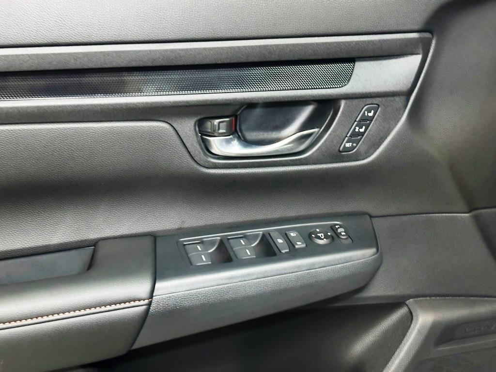 2026 Honda CR-V Hybrid Sport-L - Solar Silver Metallic exterior view 12