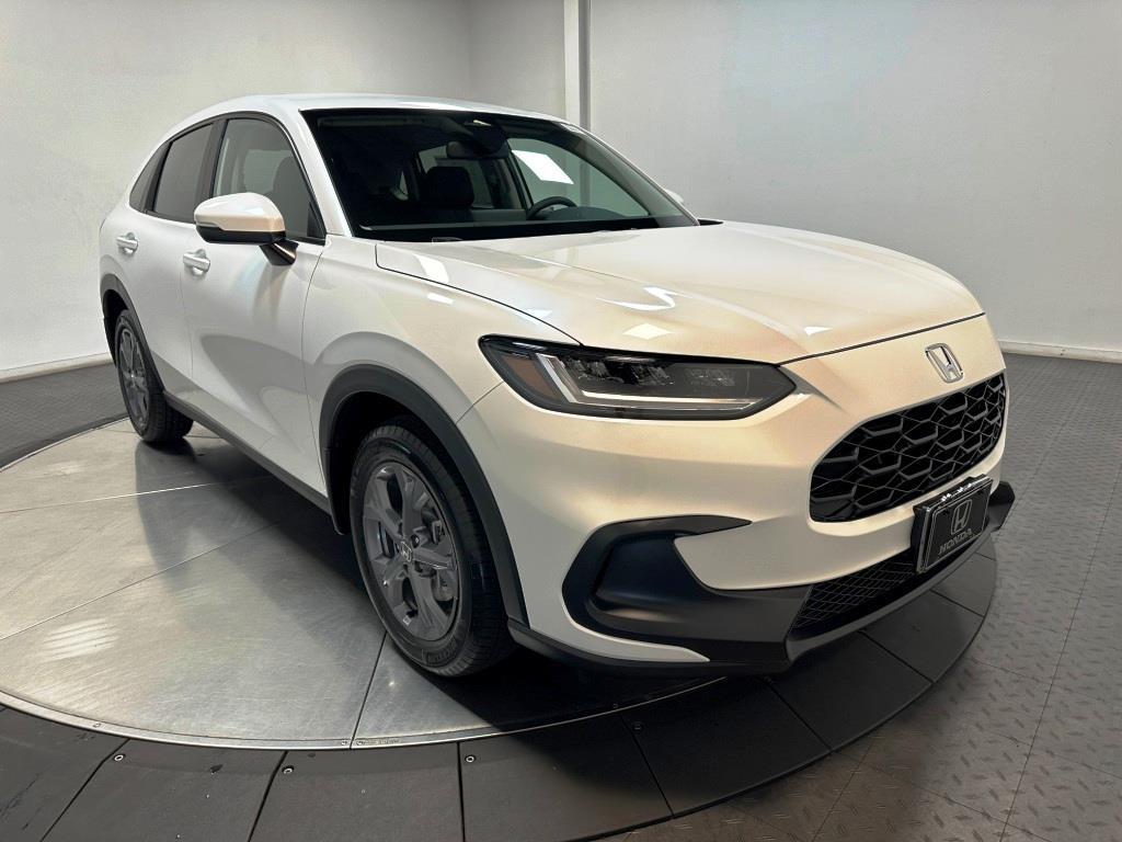 2026 Honda HR-V LX - Platinum White Pearl exterior view 2