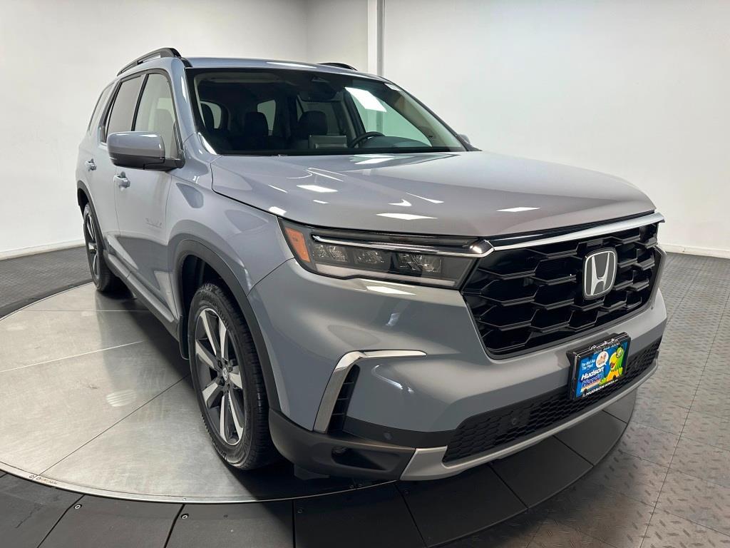 2025 Honda Pilot Touring - Sonic Gray Pearl exterior view 2