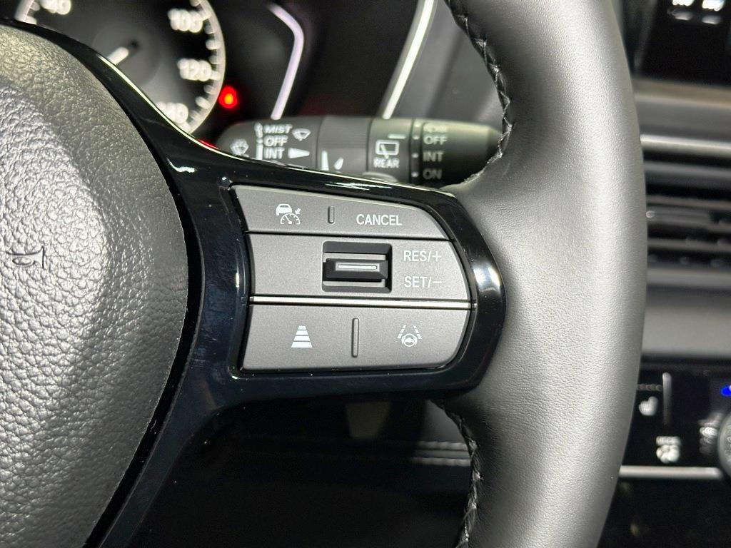 2025 Honda Pilot Touring - Sonic Gray Pearl exterior view 17