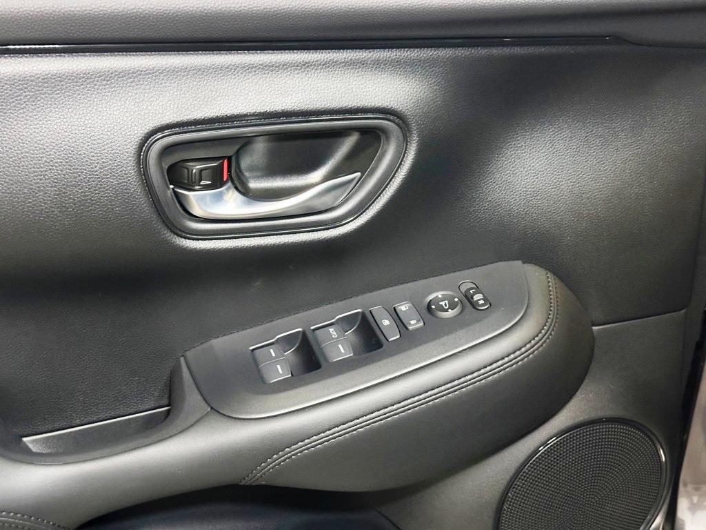 2026 Honda HR-V LX - Modern Steel Metallic exterior view 12